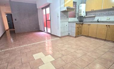 3 ambientes - patio - 1er piso escaleras