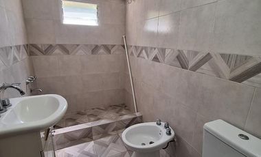 Casa  en alquiler- Maschwitz Village