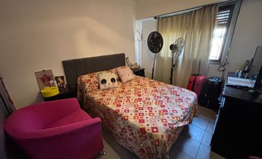 Local y oficinas en excelente zona. Martínez.