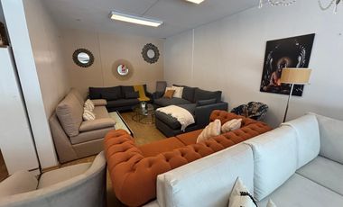 Local y oficinas en excelente zona. Martínez.