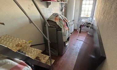 Local y oficinas en excelente zona. Martínez.