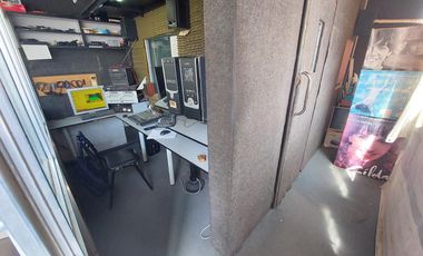 Oficina en venta en la Galeria del Paseo con dos cocheras y baulera