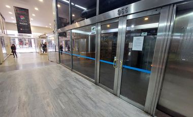 Oficina en venta en la Galeria del Paseo con dos cocheras y baulera