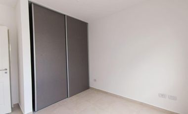 Depto 2amb c/ balcon cerca avenida