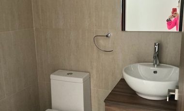 Renta Bosque real , 3 recamaras , cuarto de servicio , terraza , bodega