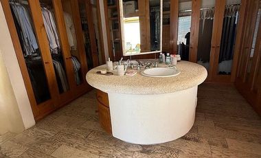 Renta casa Interlomas , jardin