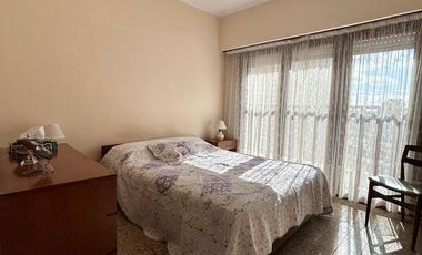 Departamento 3 ambientes en venta.