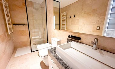 VILLA BELGRANO - Dpto. de categoría en Milnuevediez - Planta Baja c/patio - 2 DORM. 2 COCH.