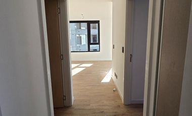 Venta Dpto 2 Dormitorios con cochera - Av. San Juan 1100 - Edificio Kuref - Neuquén Capital