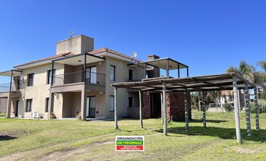 Duplex en Barrio Los Bretes Colón