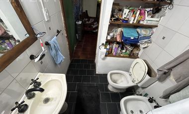 Venta de casa 4 ambientes con cochera en Berazategui