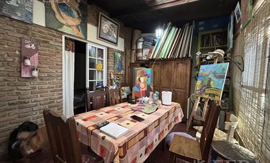 Venta de casa 4 ambientes con cochera en Berazategui