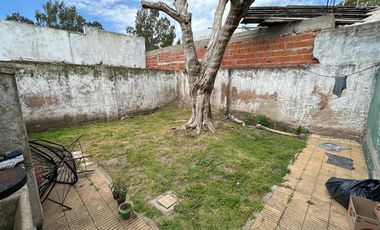 Venta PH de 2 dormitorios y jardin, en La Plata