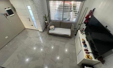 CASA/DUPLEX EN VENTA - MERLO