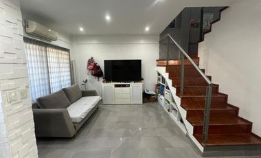 CASA/DUPLEX EN VENTA - MERLO