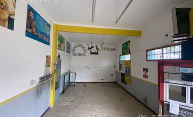 Venta de local de 45 m2 en Sarandí