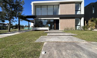 Casa en Brisas de Adrogué