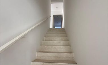 VENTA | Departamento en duplex 4 ambientes con jardin  - Las Piedras - Nordelta