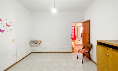 Casa 4 dormitorios en  Barrio Ludueña
