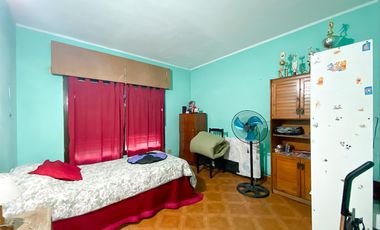 Casa 4 dormitorios en  Barrio Ludueña