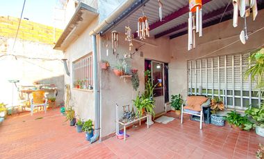 Casa 4 dormitorios en  Barrio Ludueña