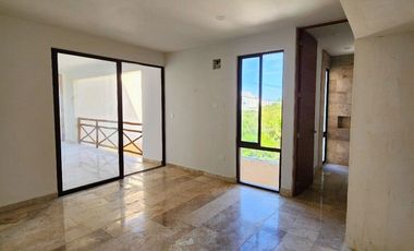 Townhouse /VENTA  a 100 mt del mar, en San Benito, Dzemul. Mèrida.