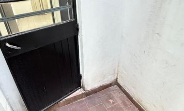 Amplio departamento de 3 dormitorios en PB en VENTA en Muñecas al 1400, Zona Norte, SMT