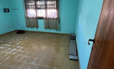 Casa con Departamento en Venta B° Juan XXIII 2 Dorm.