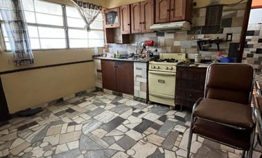 Casa con Departamento en Venta B° Juan XXIII 2 Dorm.