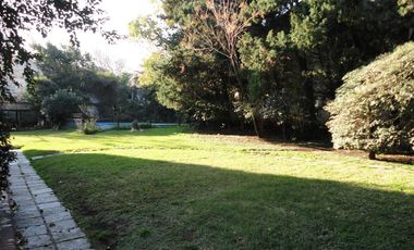 Terreno Único en Venta – La Lucila – 800 m²