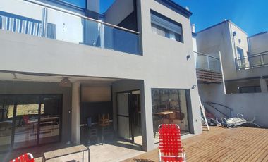 CASA EN VENTA EN ZONA NEBEL