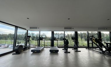 Lote a la laguna en venta en Los Puentes, Nordelta.