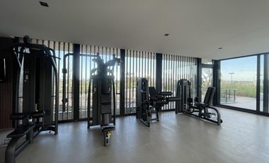 Lote a la laguna en venta en Los Puentes, Nordelta.