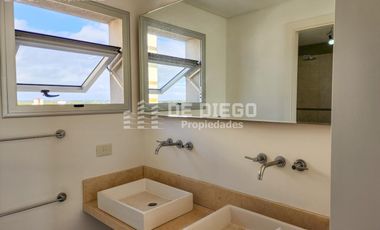 Apto crédito! En venta departamento piso en torre 4 ambientes, 2 cocheras San Fernando centro