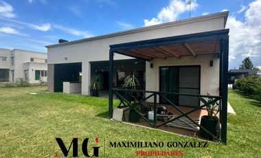 Casa venta La Alameda, Canning