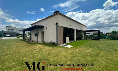 Casa venta La Alameda, Canning