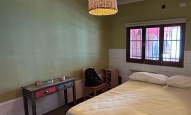 Casa en Venta - dos dormitorios, quincho y pileta - Cinco Saltos, Río negro