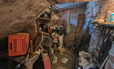 Casa en  venta en Isidro Casanova