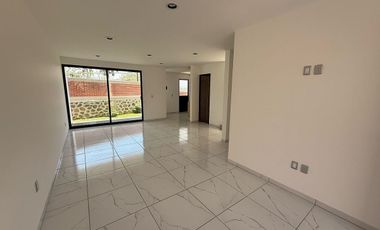 CASA EN VENTA RESIDENCIAL BUGAMBILIAS