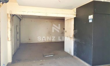 Camino a San José: Terreno en renta con local comercial, a pie de avenida.