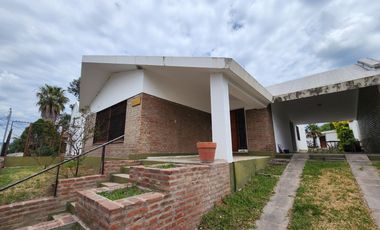 Casa en Villa Saldan