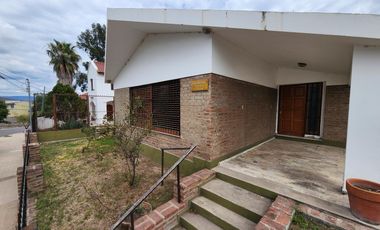 Casa en Villa Saldan