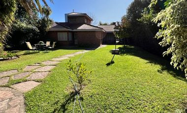 Excelente Casa de 3 dormitorios en Venta en 527 e 13 y 14