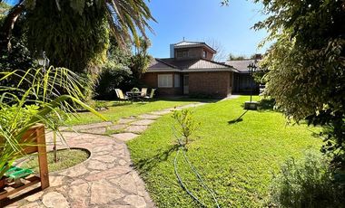 Excelente Casa de 3 dormitorios en Venta en 527 e 13 y 14