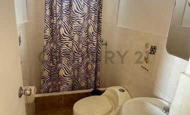 Se vende casa de huéspedes como Terreno ,El Tambo