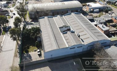 NAVE INDUSTRIAL EN VENTA- FCIO. VARELA