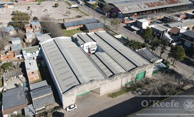 NAVE INDUSTRIAL EN VENTA- FCIO. VARELA