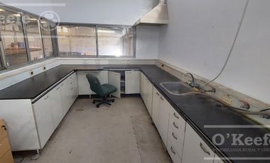 NAVE INDUSTRIAL EN VENTA- FCIO. VARELA