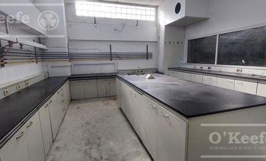NAVE INDUSTRIAL EN VENTA- FCIO. VARELA