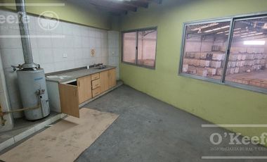 NAVE INDUSTRIAL EN VENTA- FCIO. VARELA